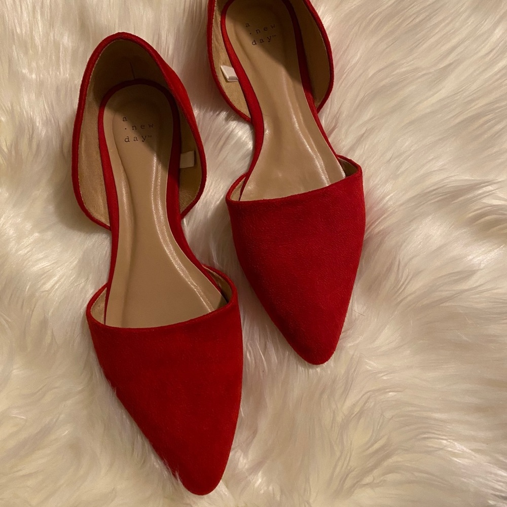 Women’s Rebecca Microsuede Pointed Flats in Red